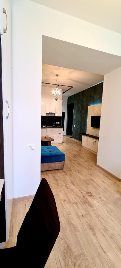 Deluxe Apartment In City Center Yerevan Luaran gambar