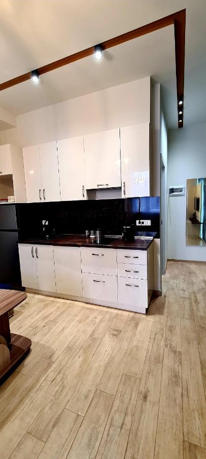 Deluxe Apartment In City Center Yerevan Luaran gambar