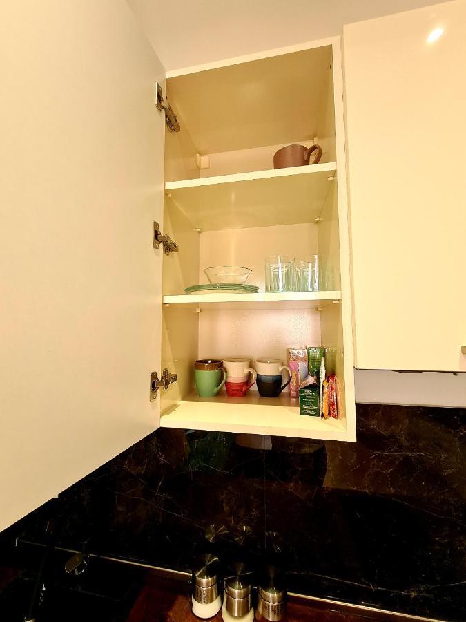 Deluxe Apartment In City Center Yerevan Luaran gambar
