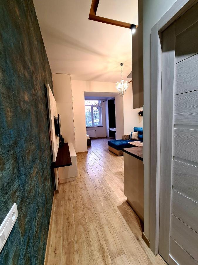 Deluxe Apartment In City Center Yerevan Luaran gambar