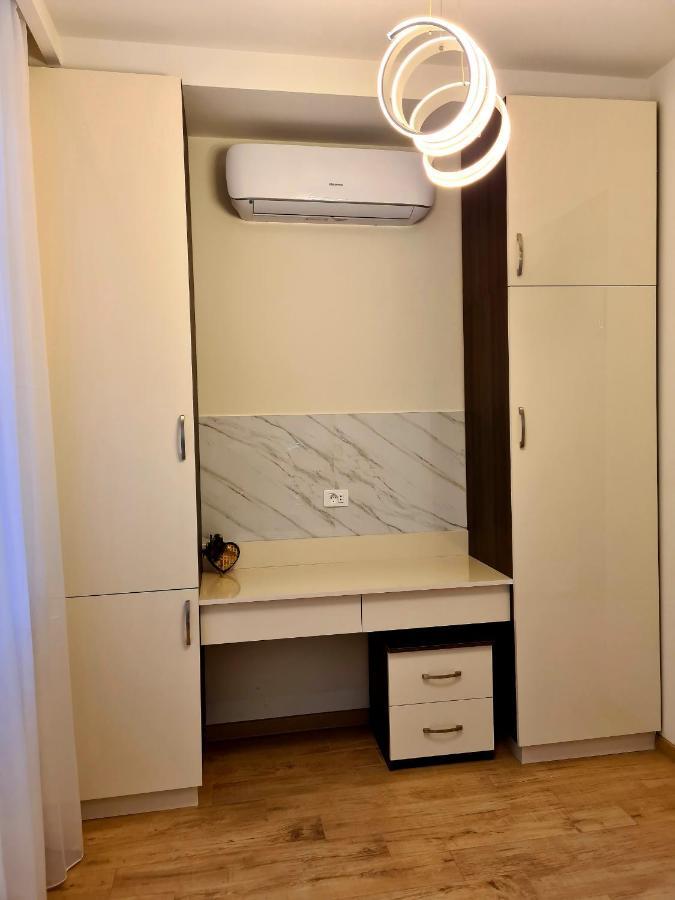 Deluxe Apartment In City Center Yerevan Luaran gambar