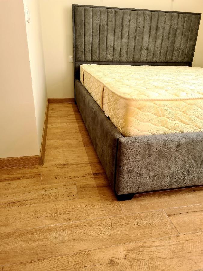 Deluxe Apartment In City Center Yerevan Luaran gambar