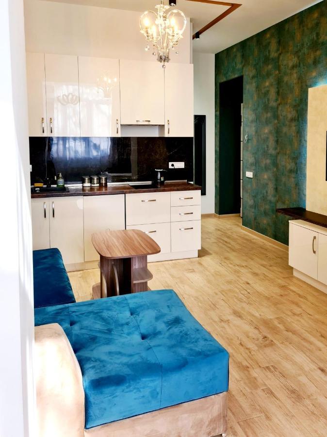 Deluxe Apartment In City Center Yerevan Luaran gambar