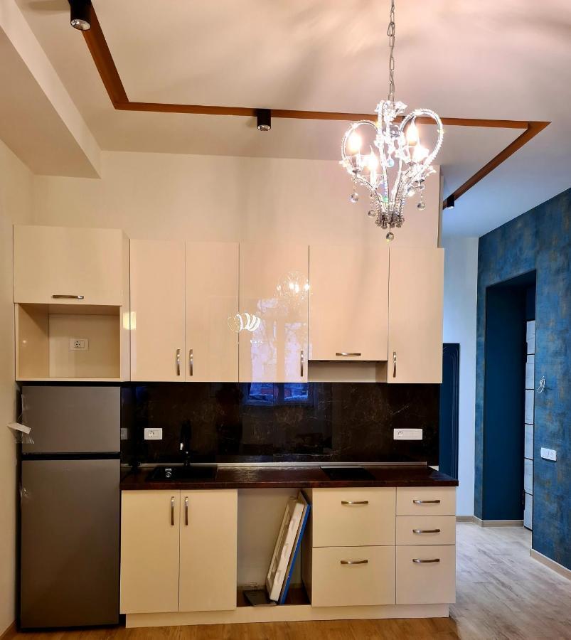 Deluxe Apartment In City Center Yerevan Luaran gambar