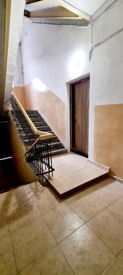 Deluxe Apartment In City Center Yerevan Luaran gambar